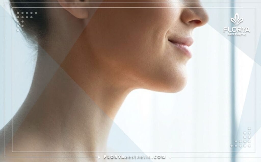 Primer plano de un contorno mandibular perfecto y suave tras la cirugía.