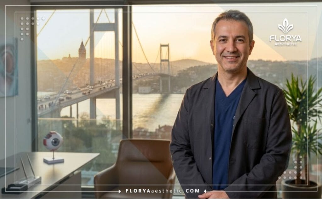 Médecin esthétique souriant accueillant les patients à Istanbul.